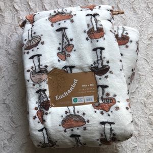 Enchanted MUSHROOM Plush Throw Blanket